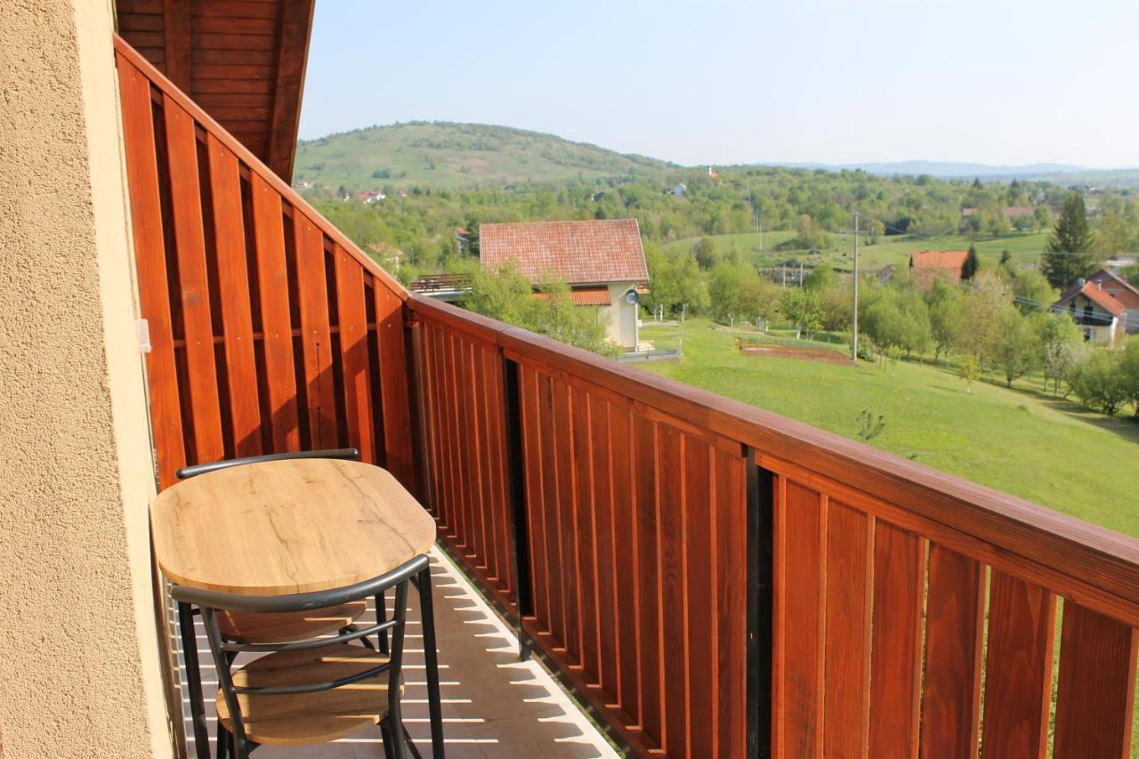 House Stefanac Hotel Selište Drežničko Kültér fotó